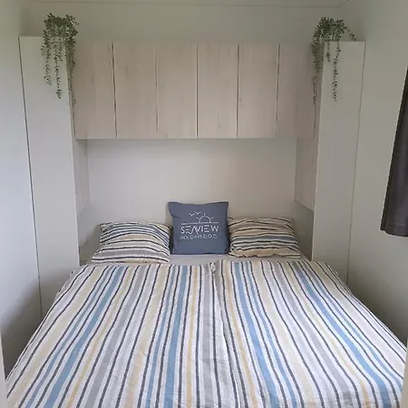 Vikendica Sea View Holidays - Mobilehome Pakostane
