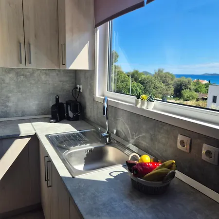 Sea View Holidays - Mobilehome Pakostane
